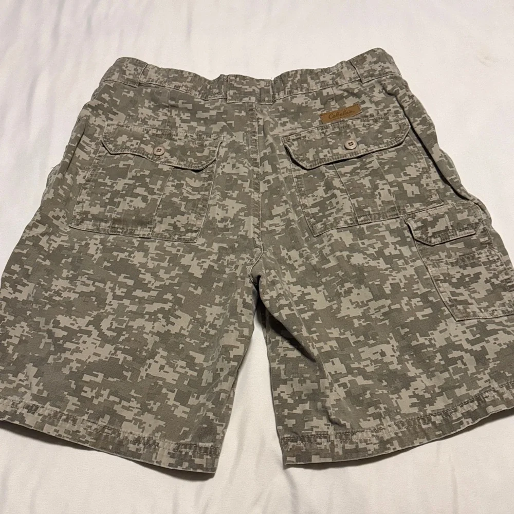Cabela's 9 Pocket Hike Men's Digital Camo Cargo Shorts